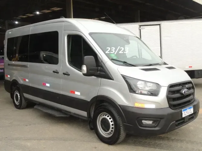 Van Ford Transit TB 15 Lugares Unico Dono 211.000 Kms.