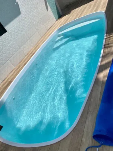Piscina de fibra 5.48 x 2.80 x 1.30 em super promoção!