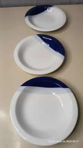 Jogo de 3 Pratos Branco com Azul