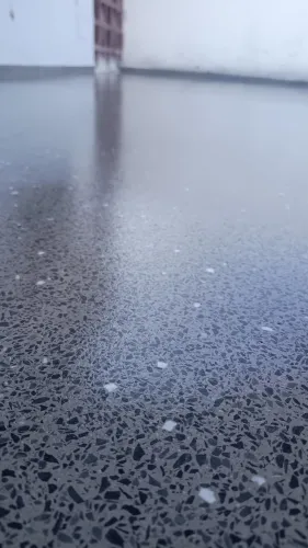 Pisos de granitina 