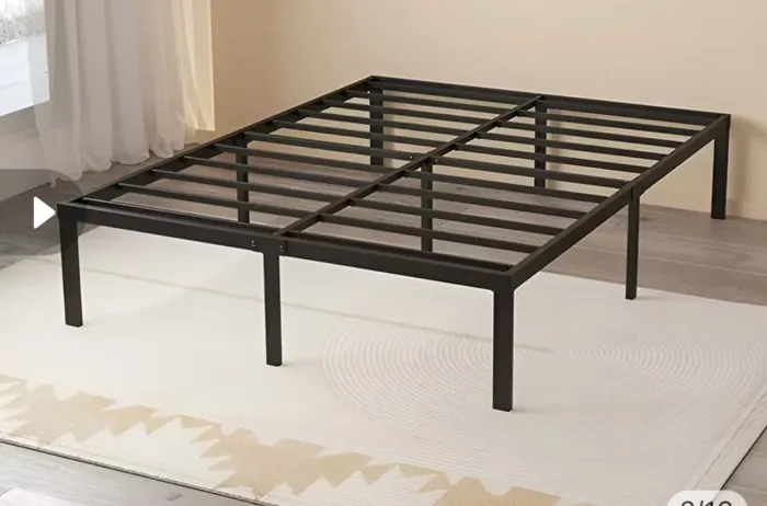 Cama de casal metálica suporta ate 300 kg