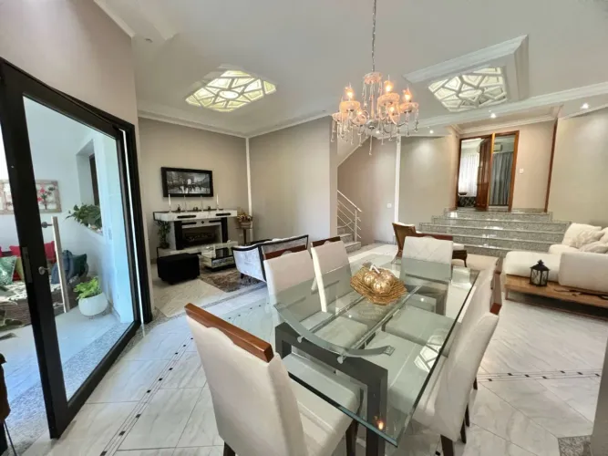 Sobrado para venda em City América com 4 quartos, sendo 4 suítes, 600m²
