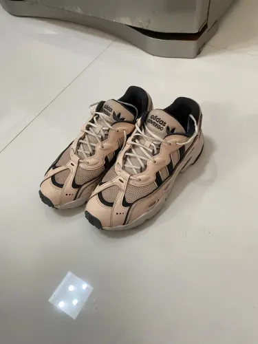 Vendo tênis adidas ozweego edição limitada salmão (tamanho 41)