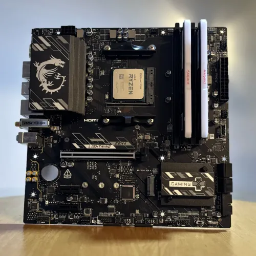 Kit Upgrade Gamer - Ryzen 7 5700X + MSI B550M WiFi 6E