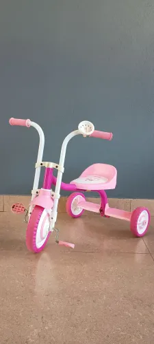 Triciclo feminino rosa