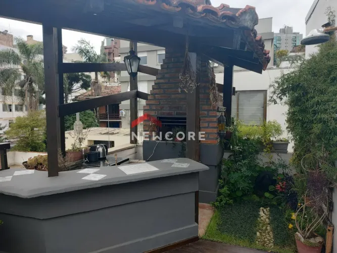 Cobertura em Rua Carlos Trein Filho - Auxiliadora - Porto Alegre/RS