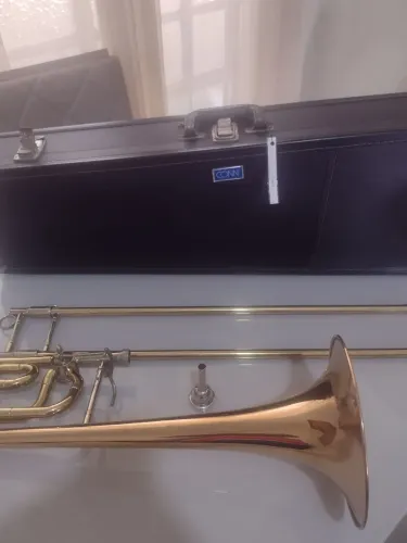 Trombone Conn 52H Seminovo