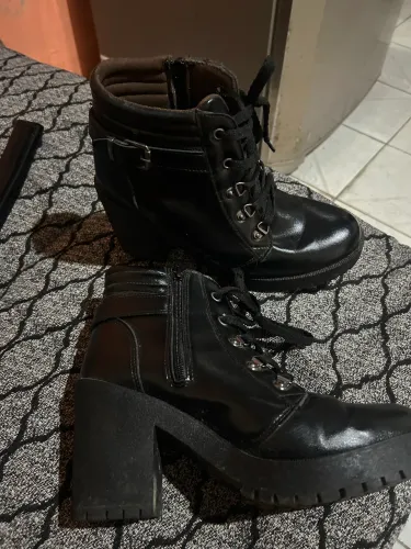 Bota cano curto 