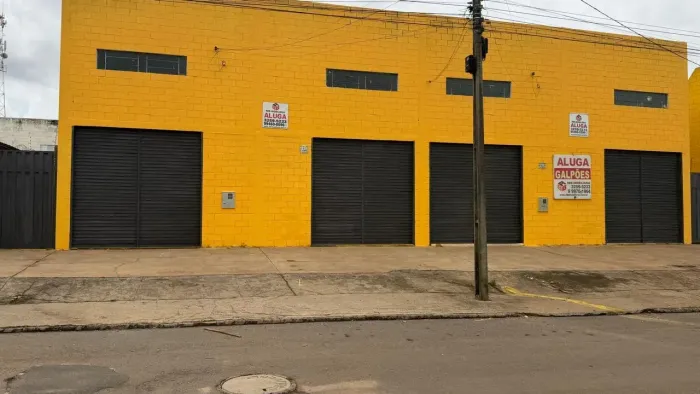 Galpão Logístico 318 m² | Trifásico | Escritório | Parque Primavera Aparecida de Goiânia