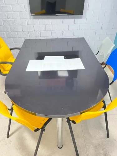 MESA DE ESCRITORIO - DESCONTO ESPECIAL PARA VENDA RÁPIDA