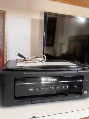 Impressora Epson L355 com scanner - COM DEFEITO - Para Conserto ou Retirada de peças