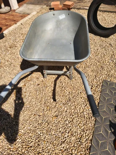 Carrinho de mão fisher 106 litros galvanizado