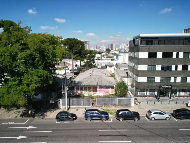 Casa comercial à venda no Bacacheri Curitiba com 800m²