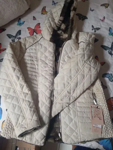 Vender uma jaqueta de frio nova sem uso
