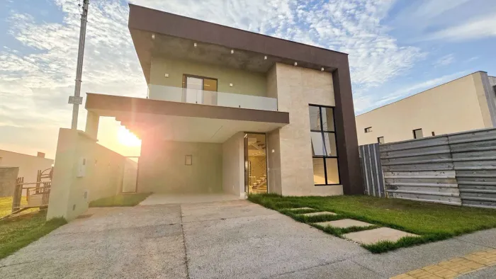 Condominio Jardins Capri - Sobrado Novo com 4 Suítes e Piscina nos Jardins Capri Senador