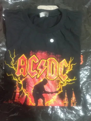 Camiseta rock ac/dc nova G