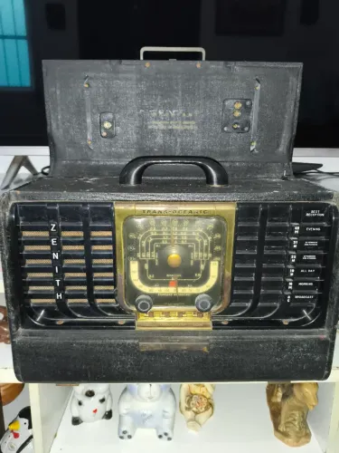 Rádio antigo raro item de coleção para decoração ou restauração