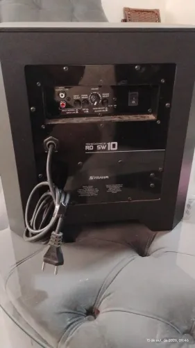 Vendo caixa amplificada subwoofer frahm 10 polegadas