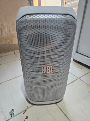 CAIXA DE SOM JBL 320 BRANCA