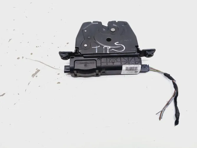 Fechadura Tampa Traseira Bmw 320 Active 2.0 2015 16367210