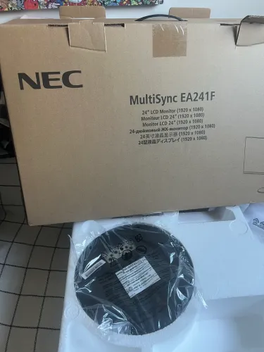 Monitor NEC 24 polegadas novo