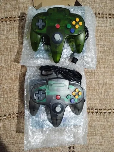 2 CONTROLES NINTENDO 64 (PARALELOS) POR 100 REAIS OS DOIS