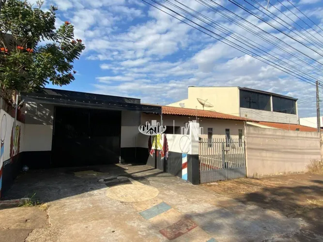 Casa à venda, 123 m² por R$ 690.000,00 - Monte Carlo - Londrina/PR