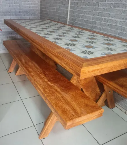 Mesa madeira