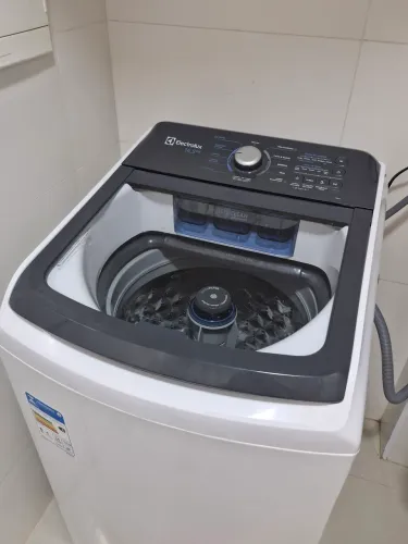 Máquina de lavar Electrolux Novíssima (menos de 1 mês de uso)