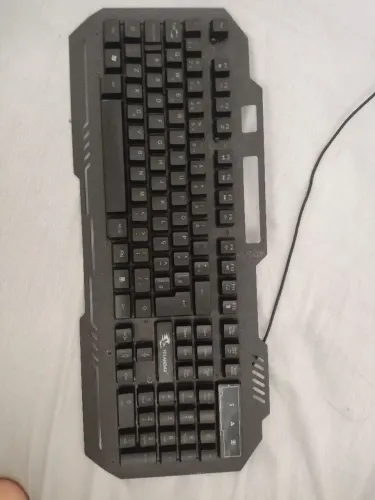Teclado semi mecânico RGB rainbow yelandar
