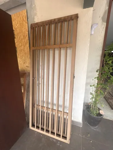 2 portas de ferro de 2,20 por ,80