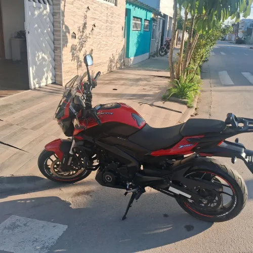 Moto dominar 400 ano 2025