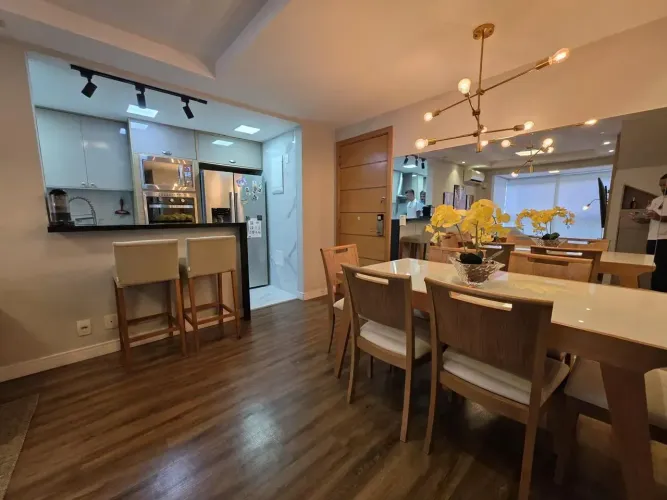 Linda Cobertura Duplex no Condomínio BarraMais com 143m²