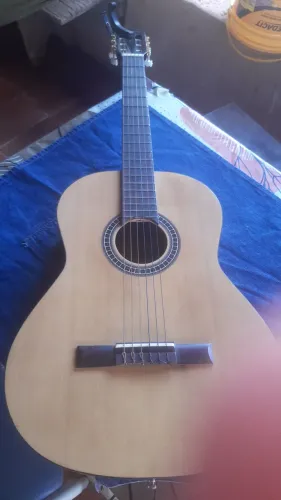 Violão Giannini GCX15n Nylon formato clássico perfeito para iniciantes