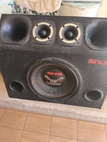 Caixa trio automotivo
