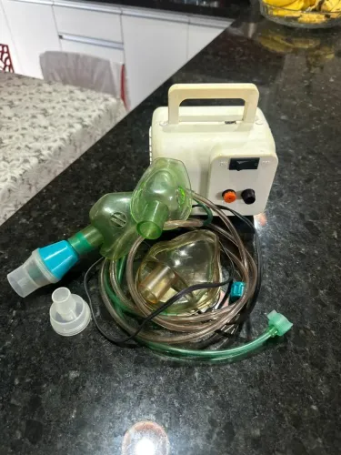 Inalador Nebulizador Elétrico com Máscaras e Acessórios