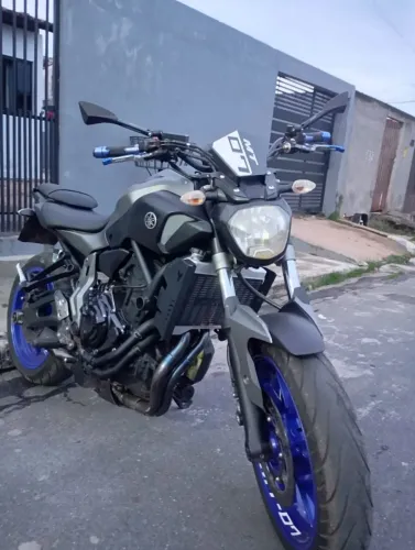 MT 07 TUDO QUITADO E COM ACESSÓRIOS, ACEITO NEGOCIAÇÃO, PIX, ROLO E TROCA COM VOLTA 