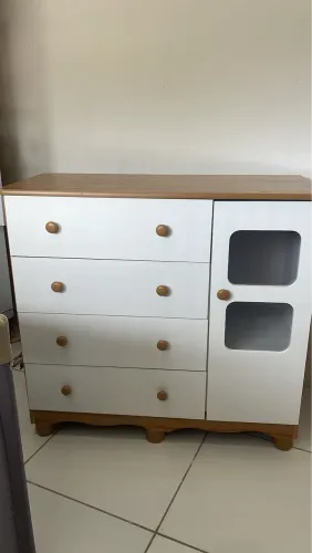 Cômoda e guarda roupa