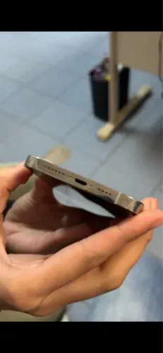 iPhone 13 Pro Max 2400