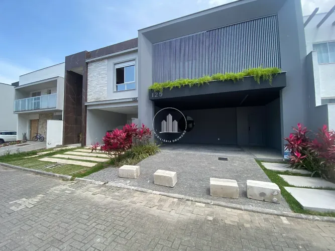 Casa 3 Quartos com 3 Suítes e 202m² no Deltaville Garden