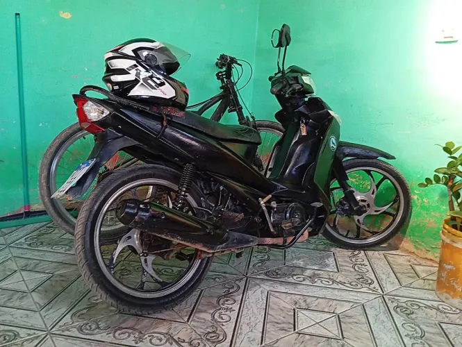 Avelloz AZ1 90cc