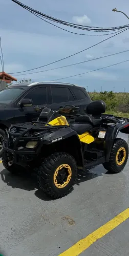 Quadriciclo Can am 650