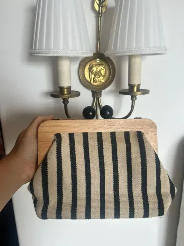 Bolsa Clutch Listrada Azul & Bege ZARA