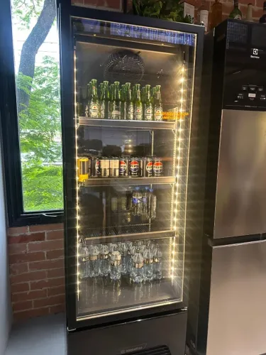 Cervejeira Expositora Metalfrio