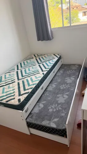 Cama de solteiro ( bicama)