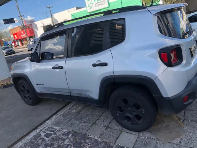 Jeep Renegade Sport 1.8 4X2 Flex 16V Aut. 2016