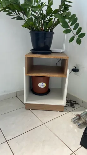 Mesa de cabeceira 