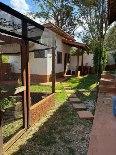 Imóvel para aluguel possui 20 metros quadrados com 1 quarto em Sítio - São Bento do Sapuca