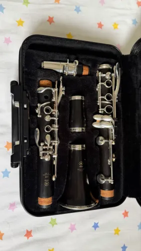 Clarinete yamaha Ycl 450 ,de madeira ,made in Japan 