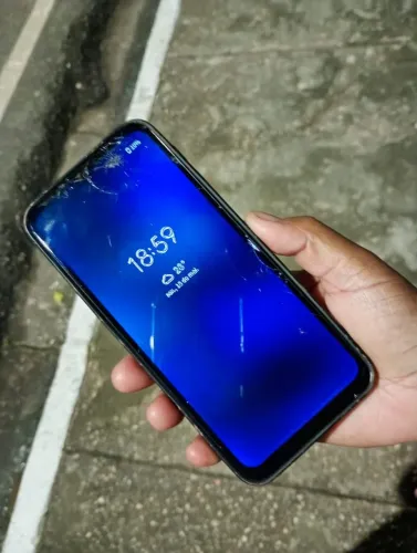 Cllr Moto G8 play 64 GB